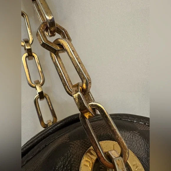 Louis Vuitton Tote Bag - Picture 5 of 16